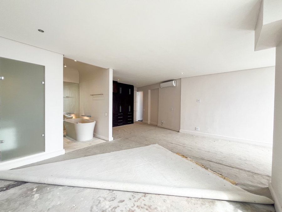 2 Bedroom Property for Sale in Fresnaye Western Cape